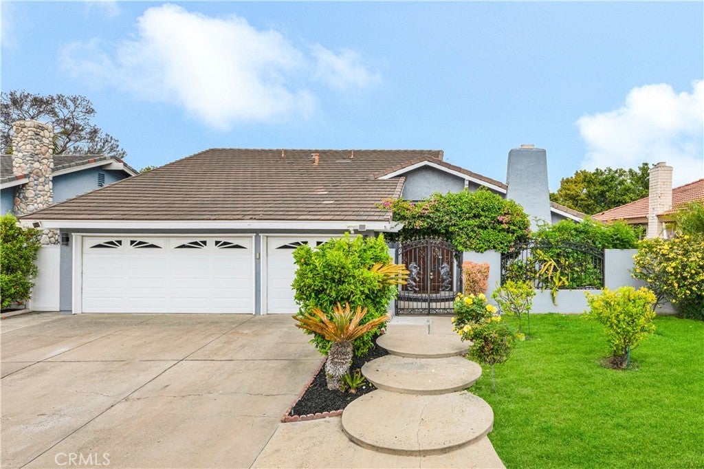 Photo of Listing #OC25091668