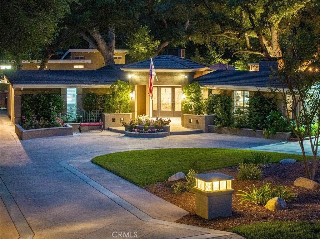 Photo of Listing #SR25101760