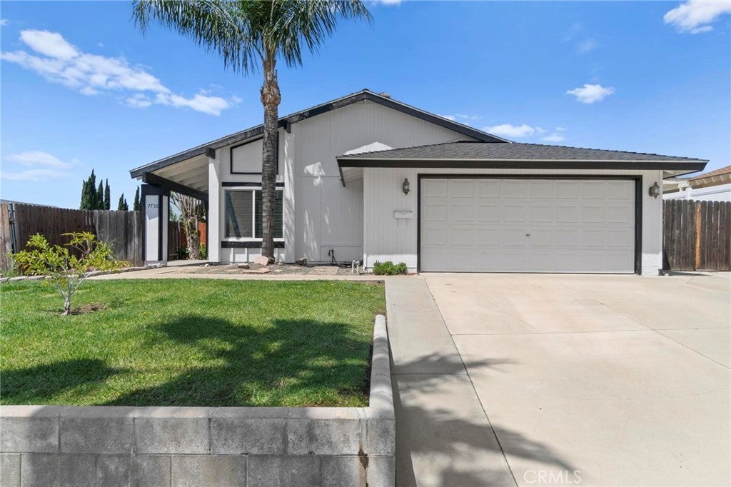 Photo of Listing #CV25102336