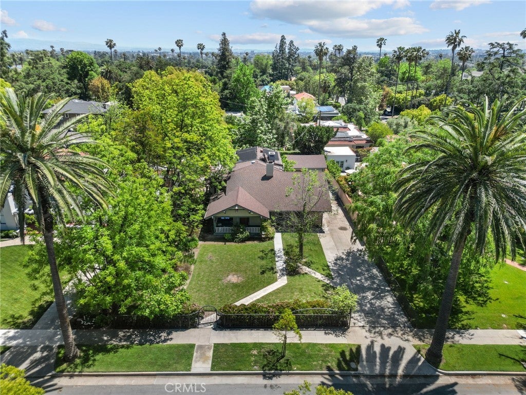 Photo of Listing #SR25102223