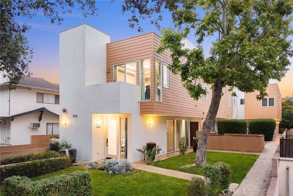 Photo of Listing #AR25102235