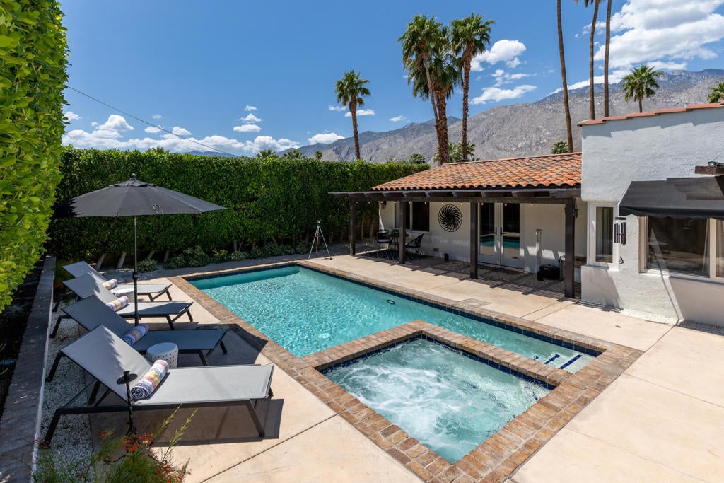 Photo of Listing #219129790DA