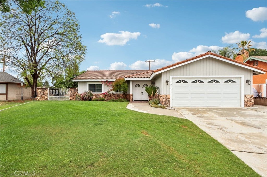 Photo of Listing #CV25102965