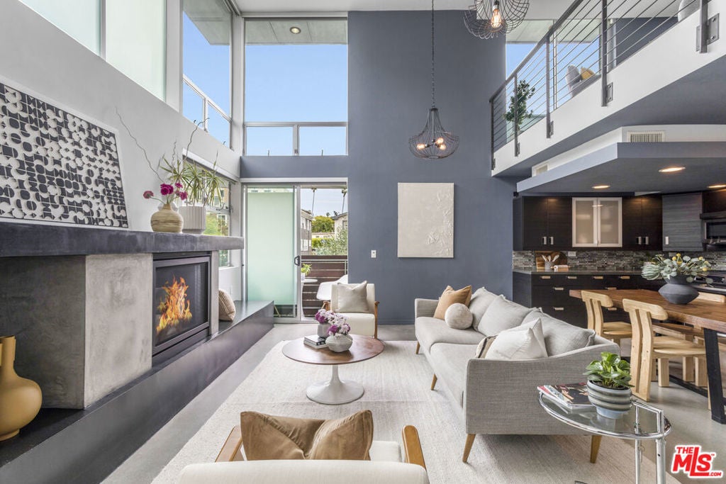 Photo of Listing #25535269