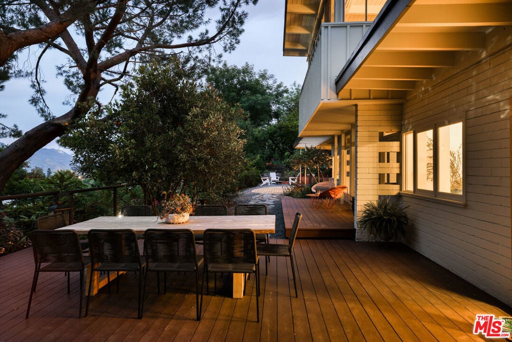 Photo of Listing #25536425