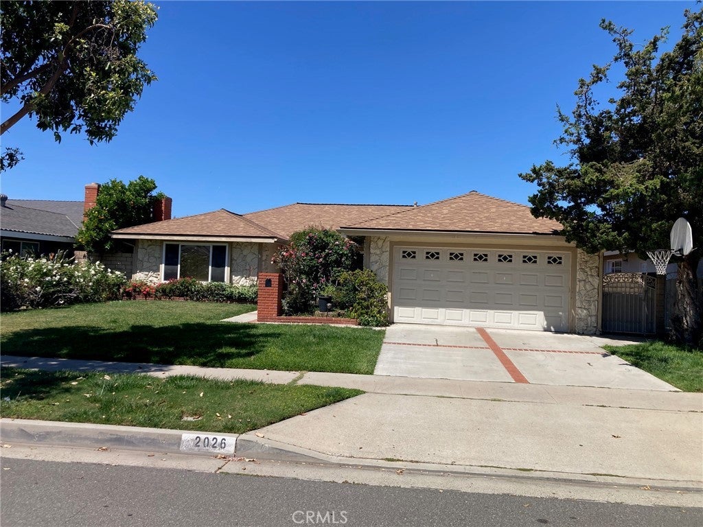 Photo of Listing #OC25103368