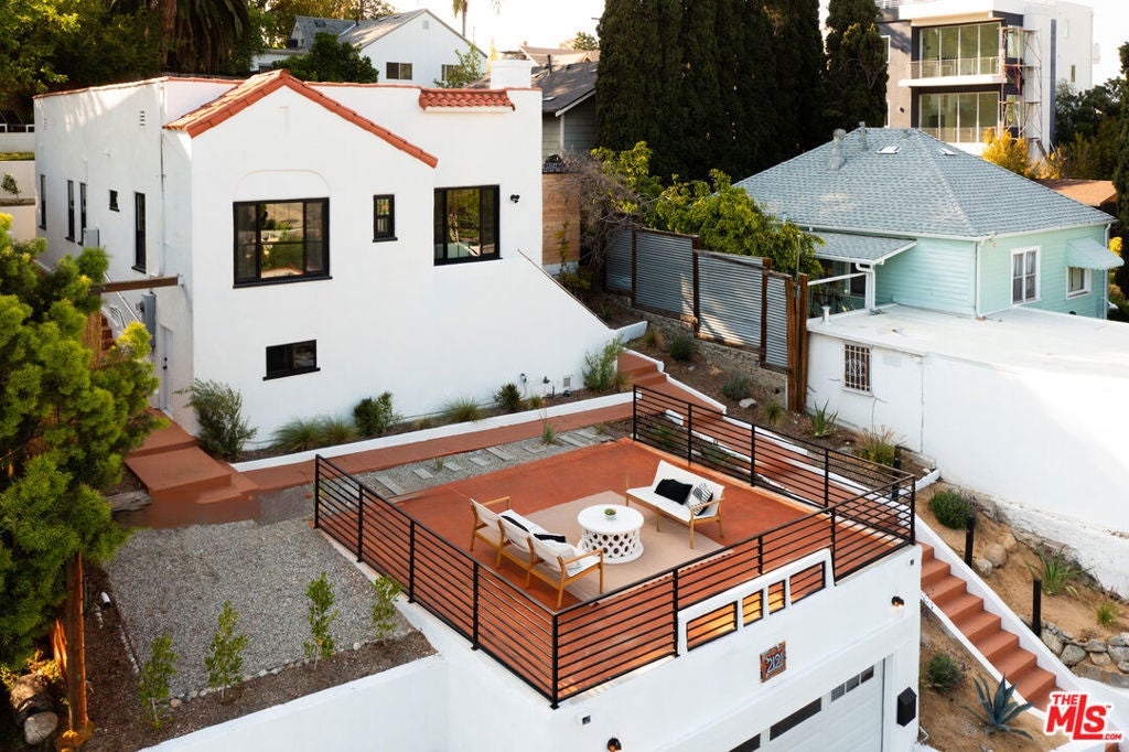 Photo of Listing #25532210