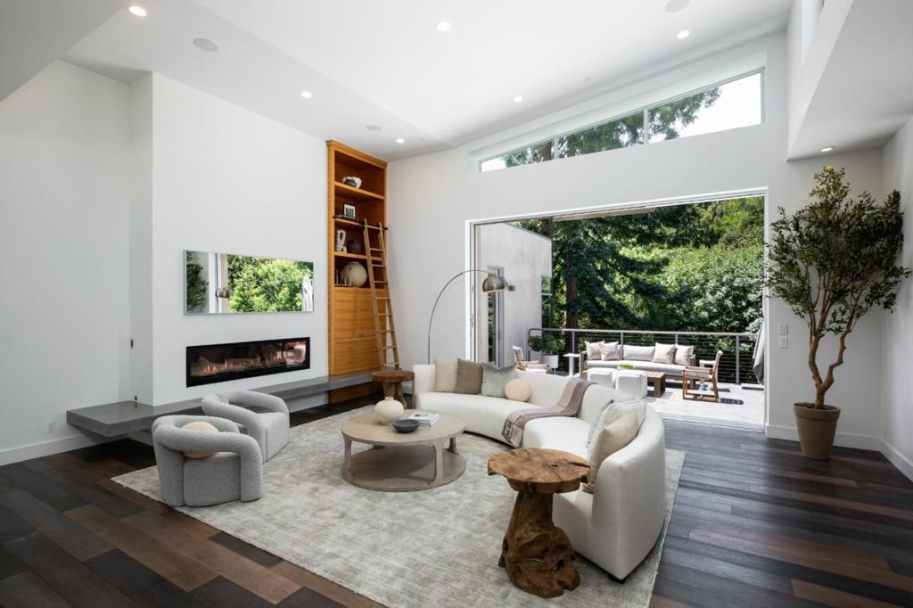 Photo of Listing #ML82005922