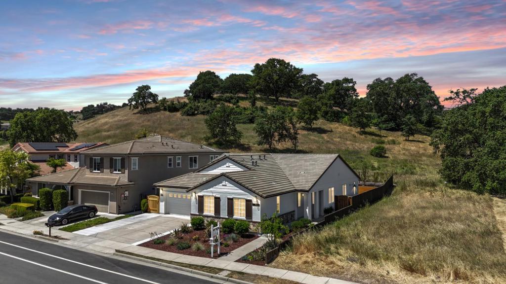 Photo of Listing #ML82006117