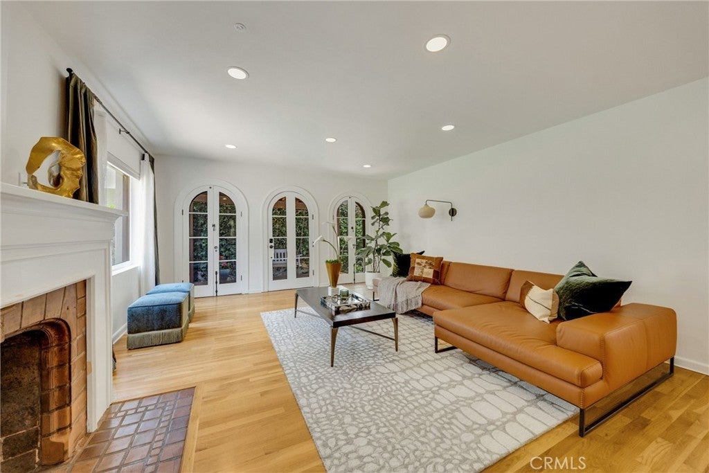 Photo of Listing #PV25100877