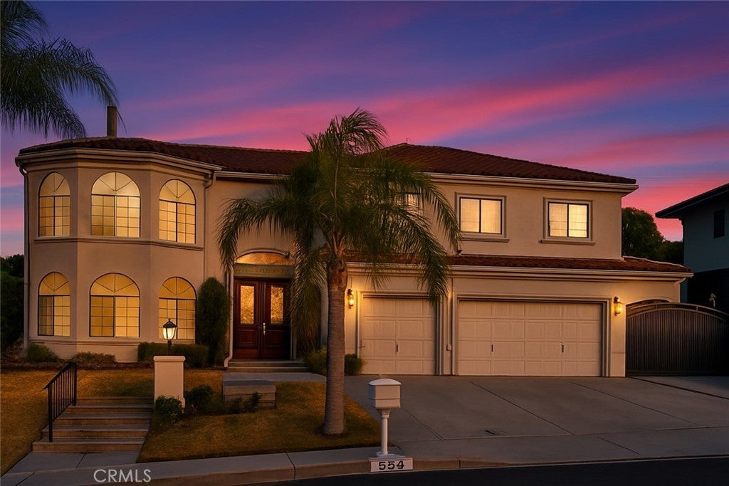 Photo of Listing #IV25078023