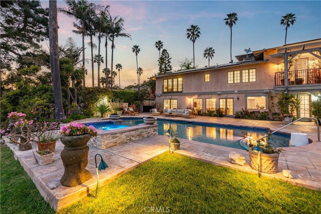 Photo of Listing #PV25102755