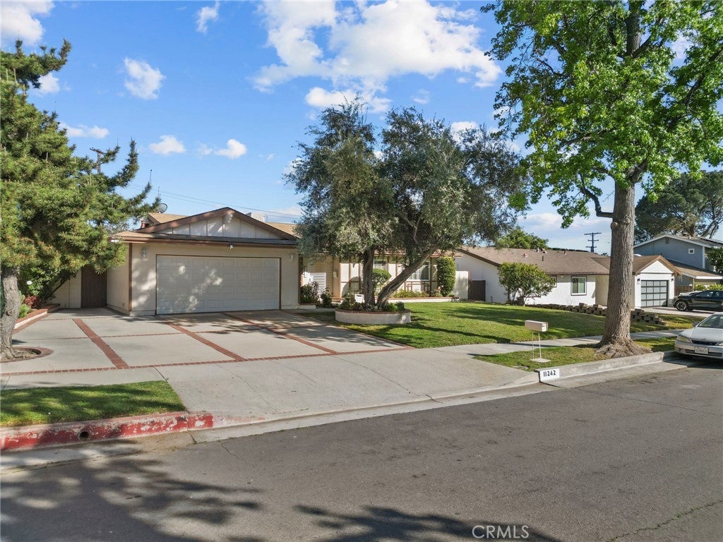 Photo of Listing #DW25103698