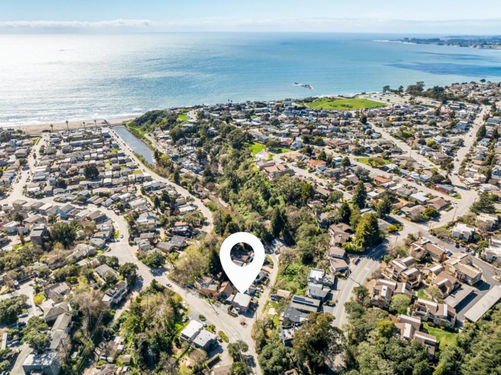 Photo of Listing #ML82006029