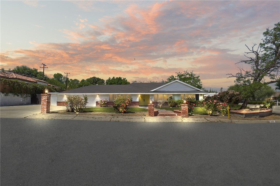 Photo of Listing #OC25097611