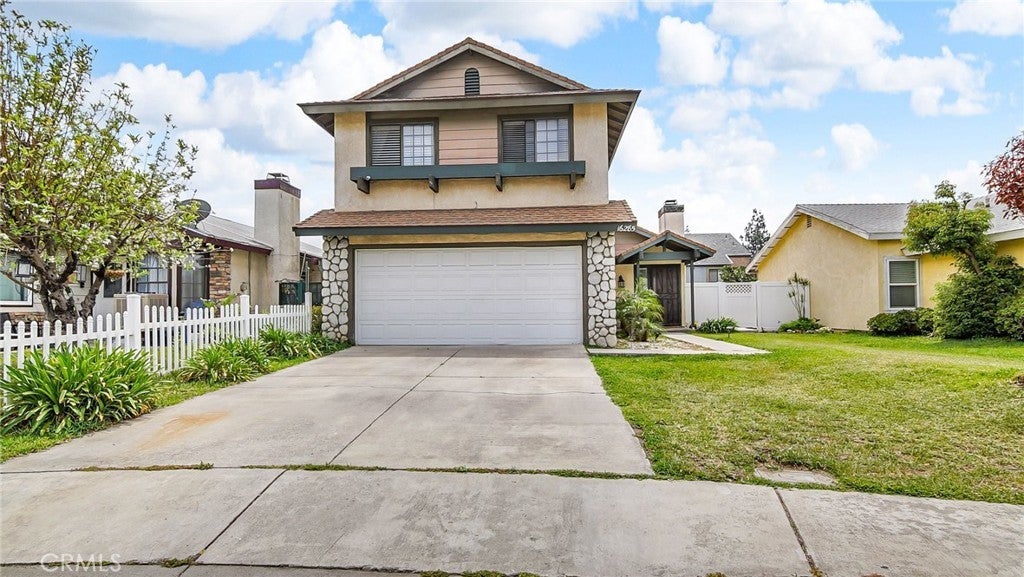 Photo of Listing #IV25100999