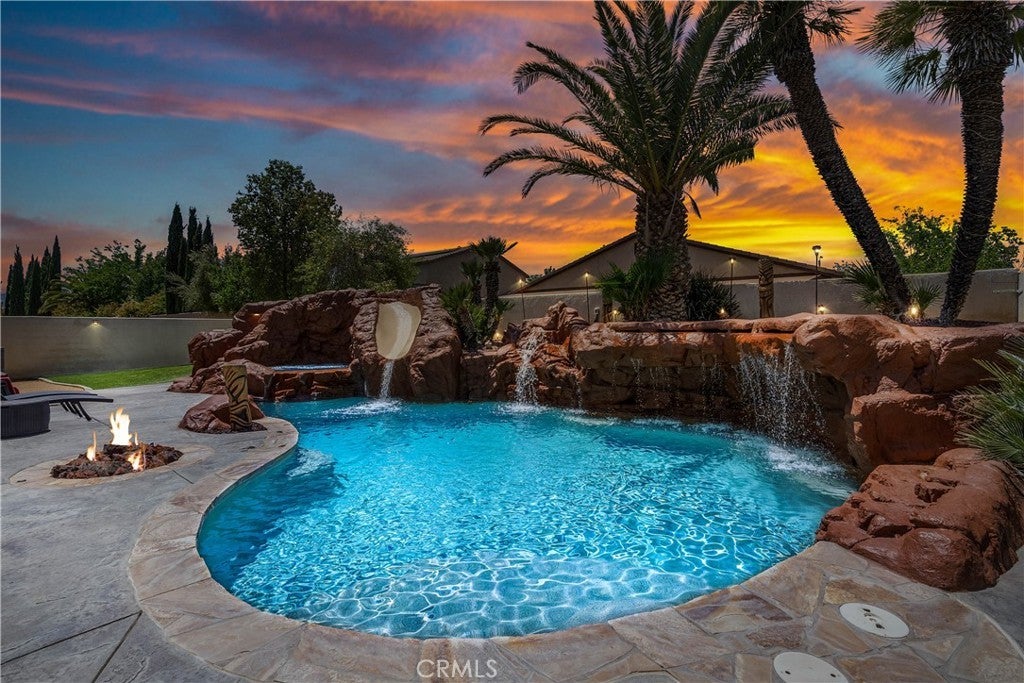 Photo of Listing #SR25103793