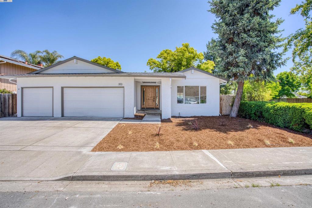 Photo of Listing #41096896