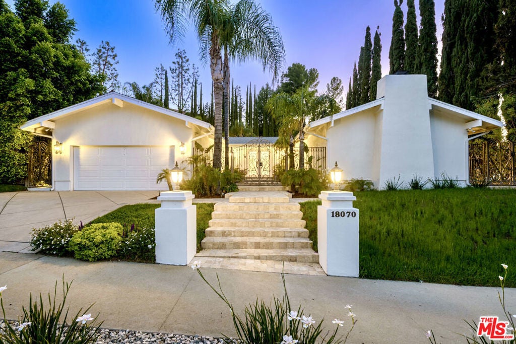 Photo of Listing #25528539