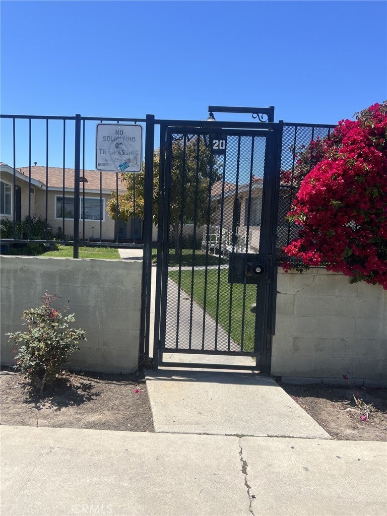 Photo of Listing #SB25103901