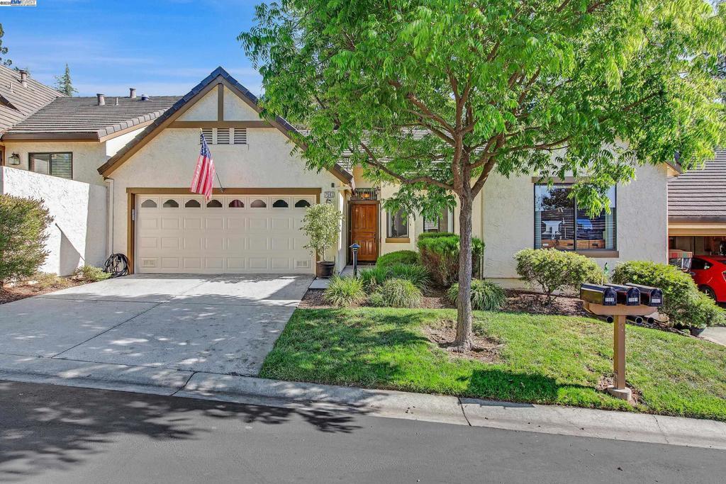 Photo of Listing #41096952