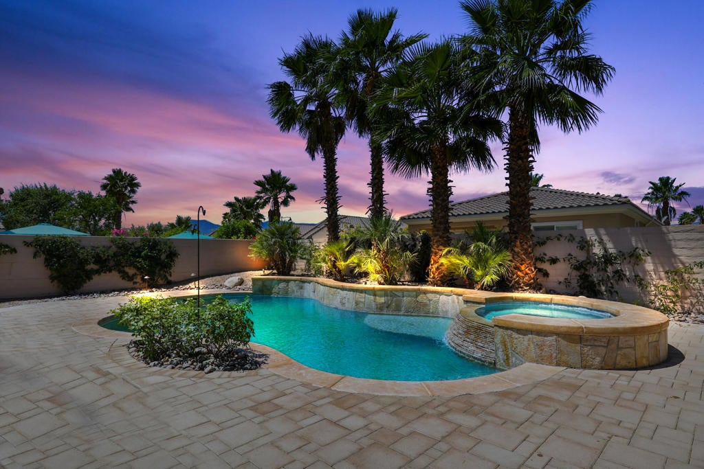 Photo of Listing #219129890DA