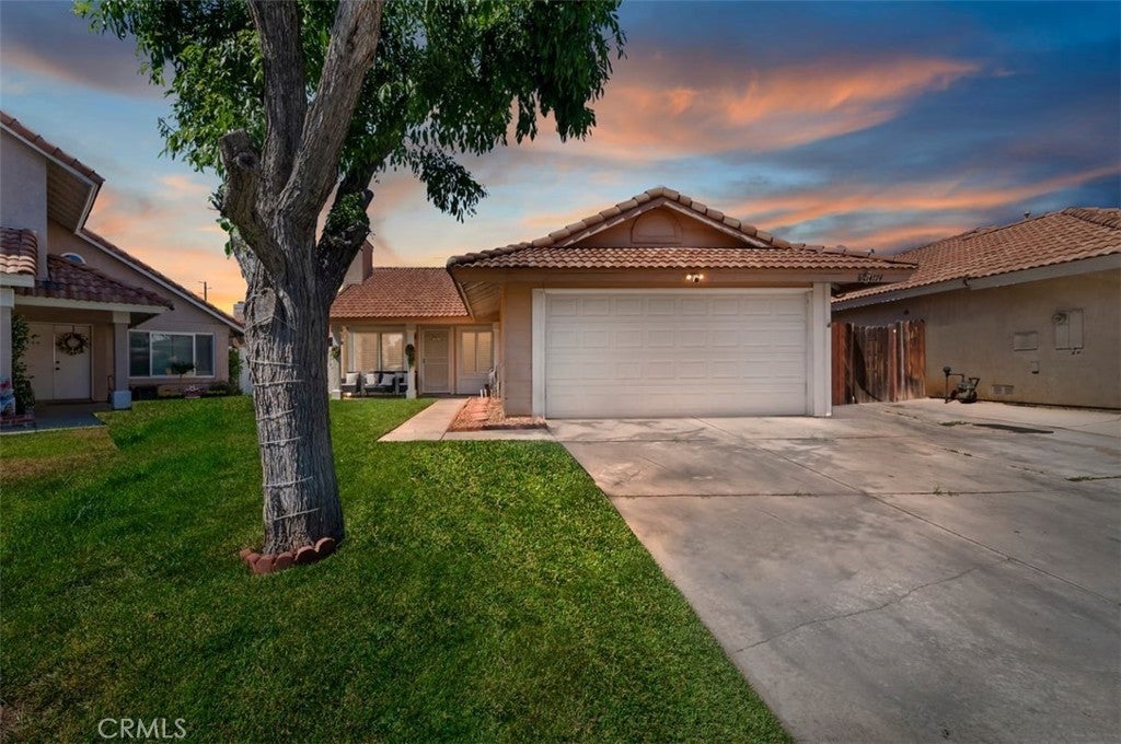 Photo of Listing #IV25104190