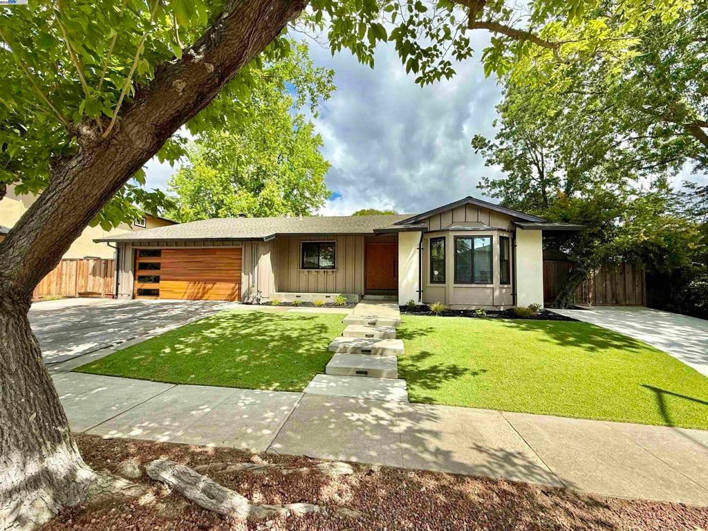 Photo of Listing #41096977