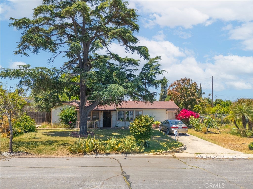 Photo of Listing #PW25104250