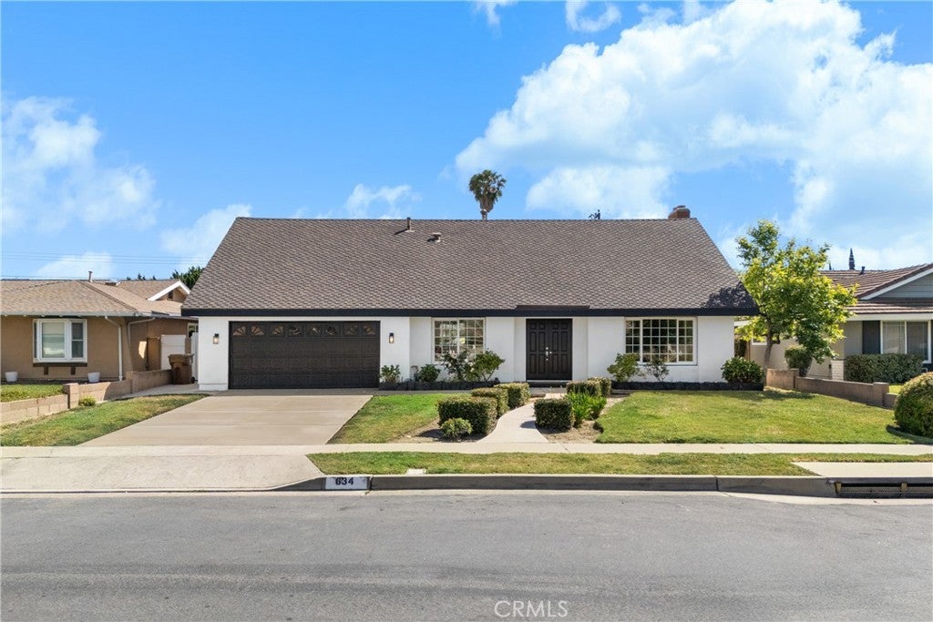 Photo of Listing #OC25103702