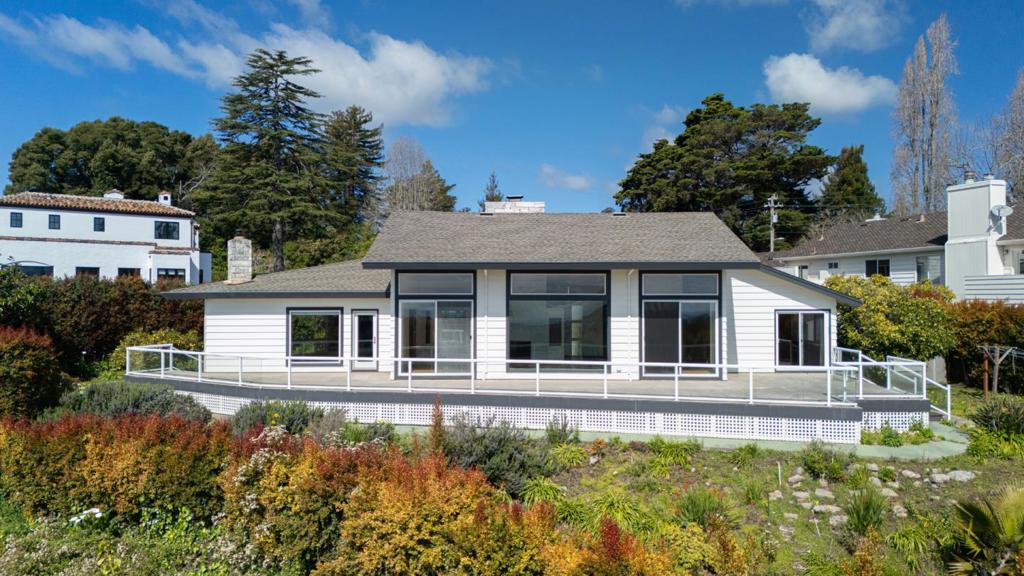 Photo of Listing #ML82006368