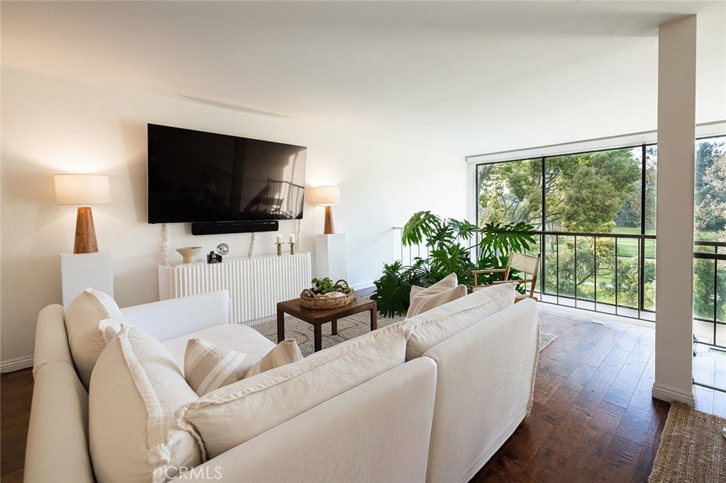 Photo of Listing #OC25103442