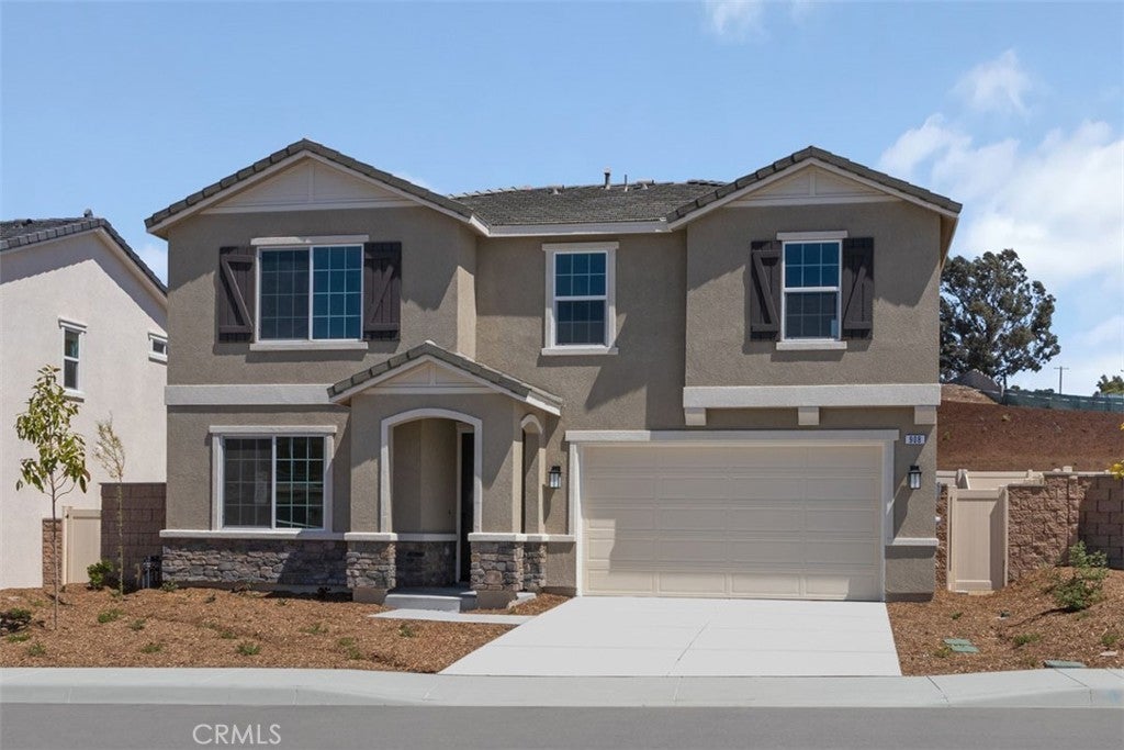 Photo of Listing #IV25104503