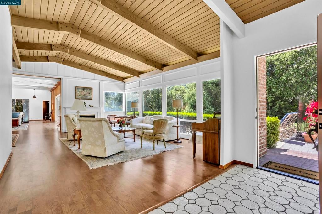 Photo of Listing #41097020