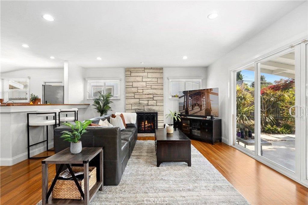 Photo of Listing #OC25103439