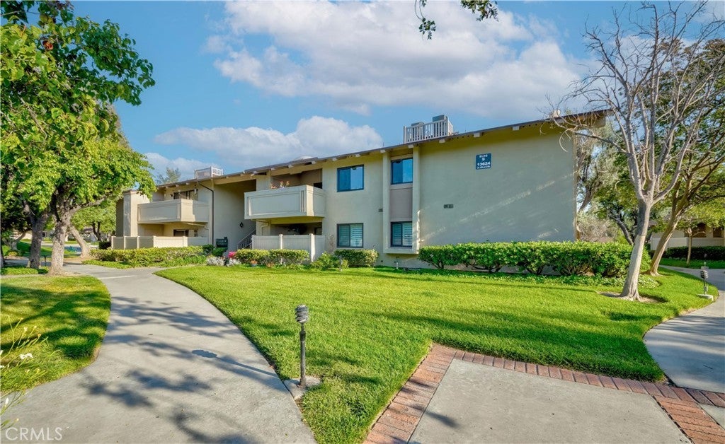 Photo of Listing #PW25104641