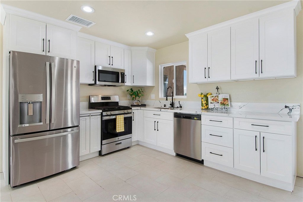 Photo of Listing #OC25104676