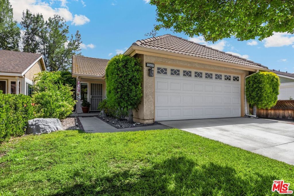 Photo of Listing #25537049