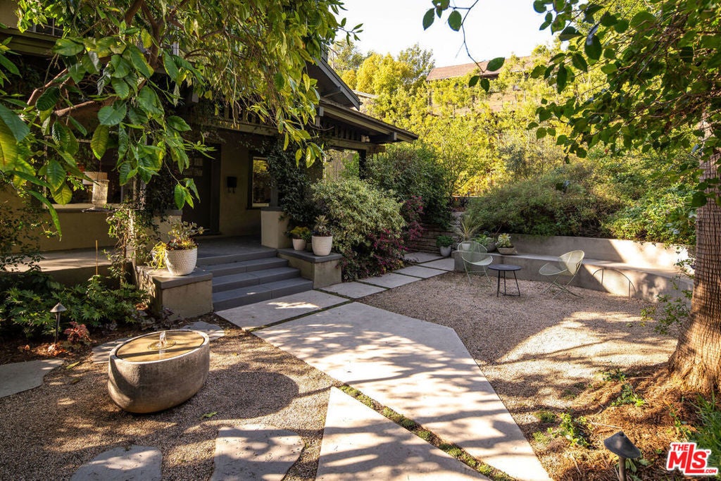 Photo of Listing #25534339