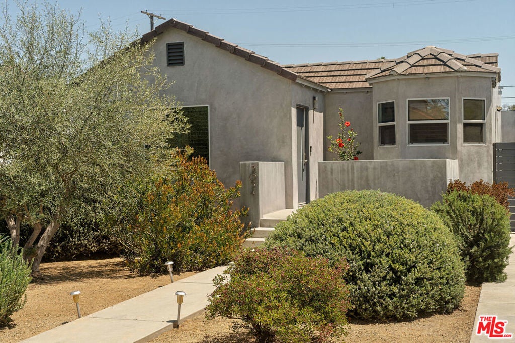 Photo of Listing #25537275