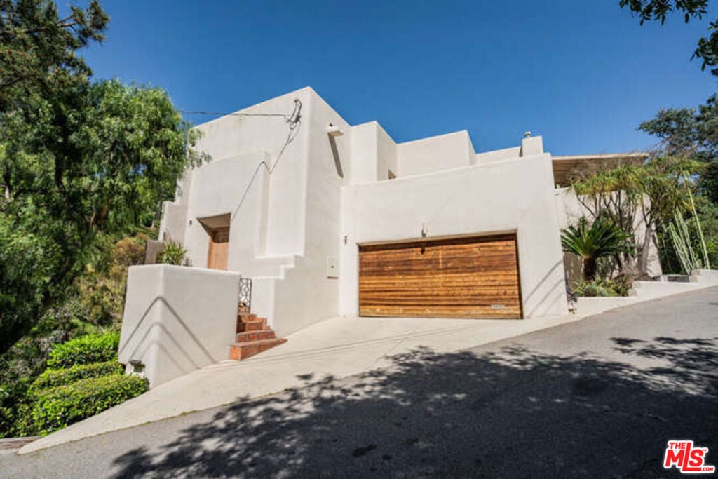 Photo of Listing #25537037