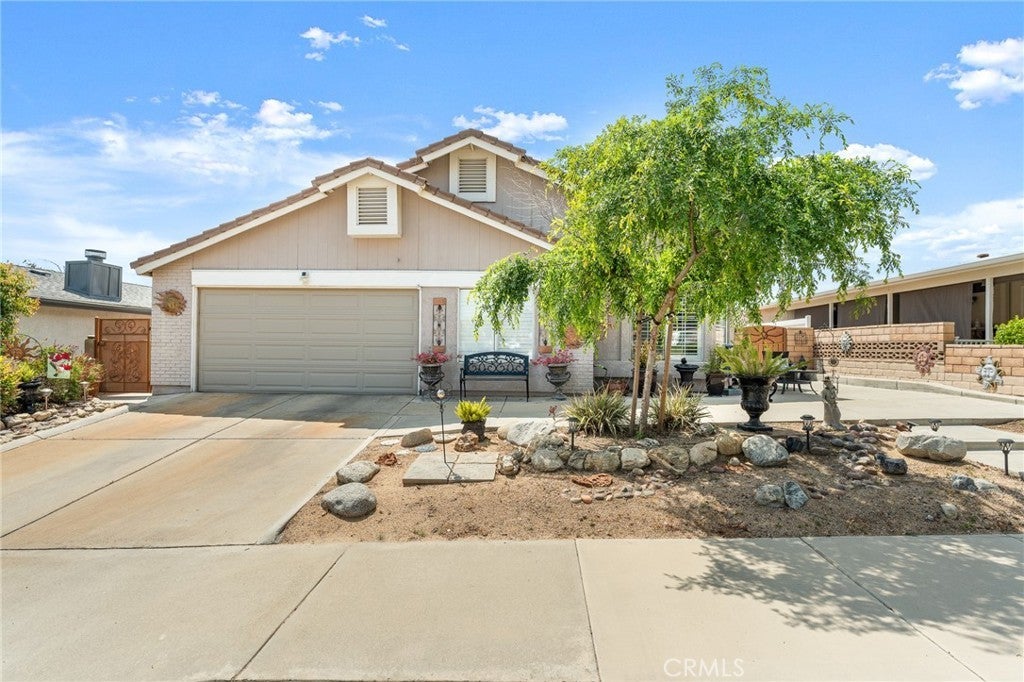 Photo of Listing #IG25103394