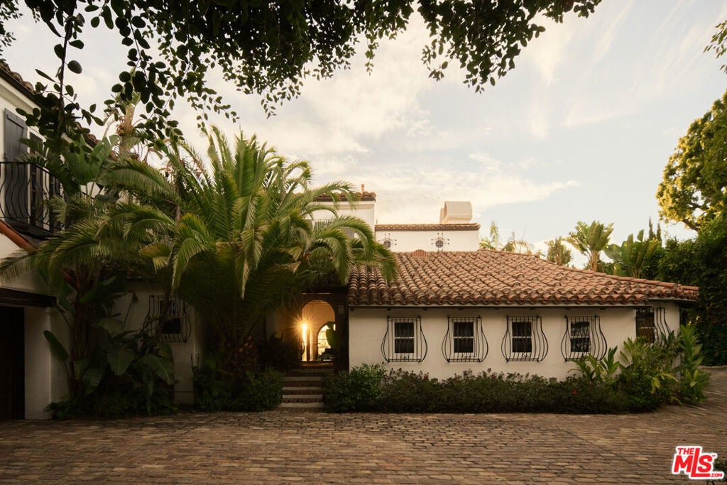 Photo of Listing #25537359