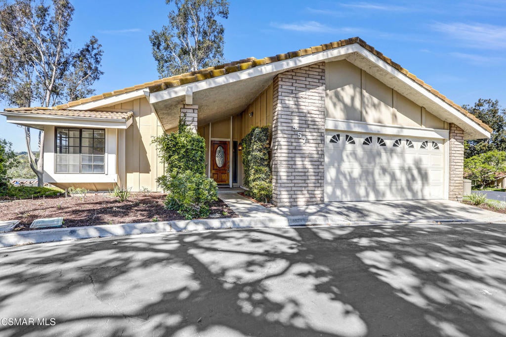 Photo of Listing #225002337