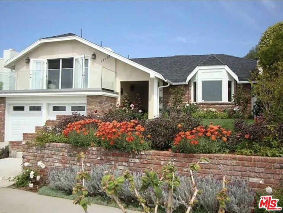 Photo of Listing #25536291