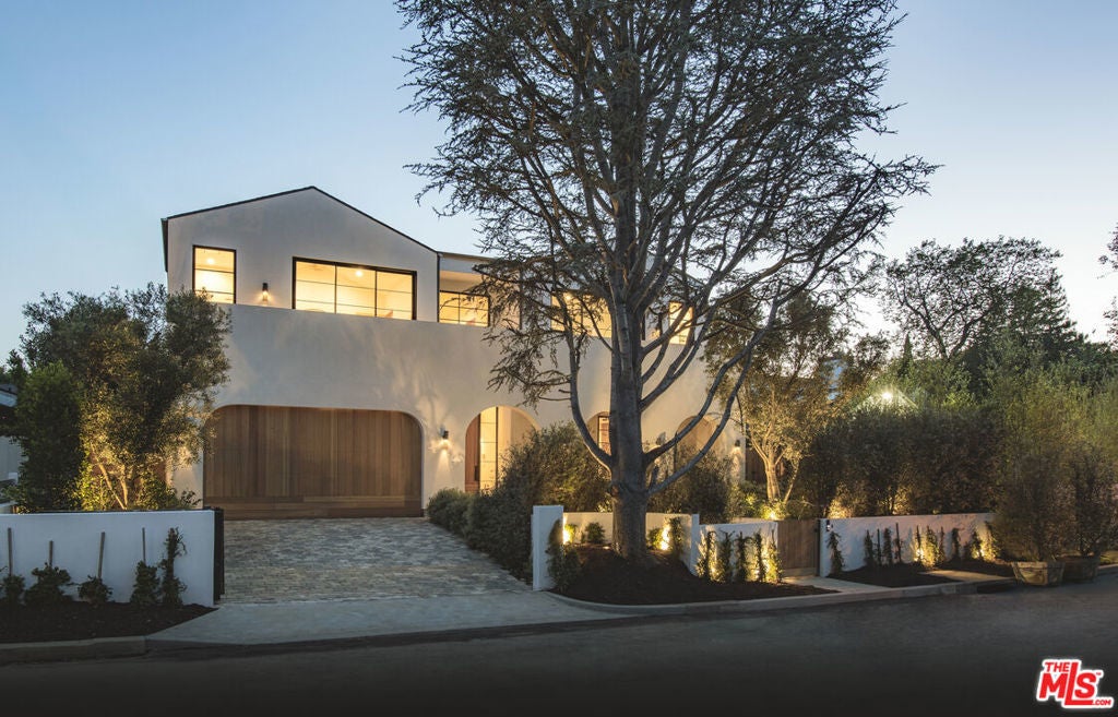 Photo of Listing #25481819