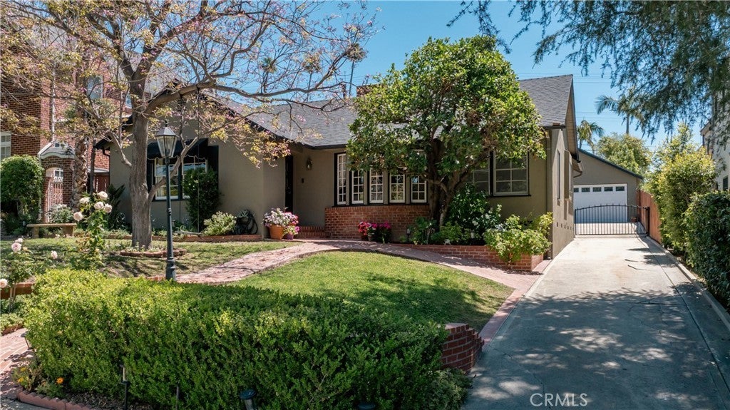 Photo of Listing #PF25104394