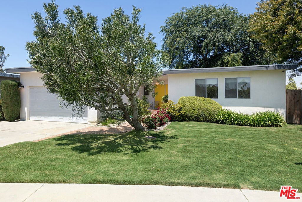 Photo of Listing #25537505