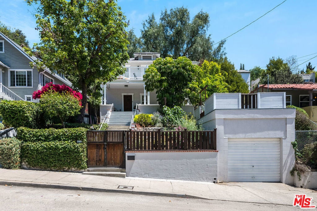 Photo of Listing #25528549