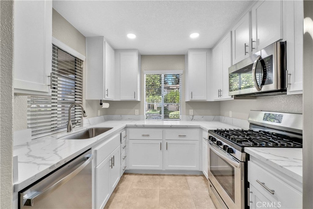 Photo of Listing #OC25101161